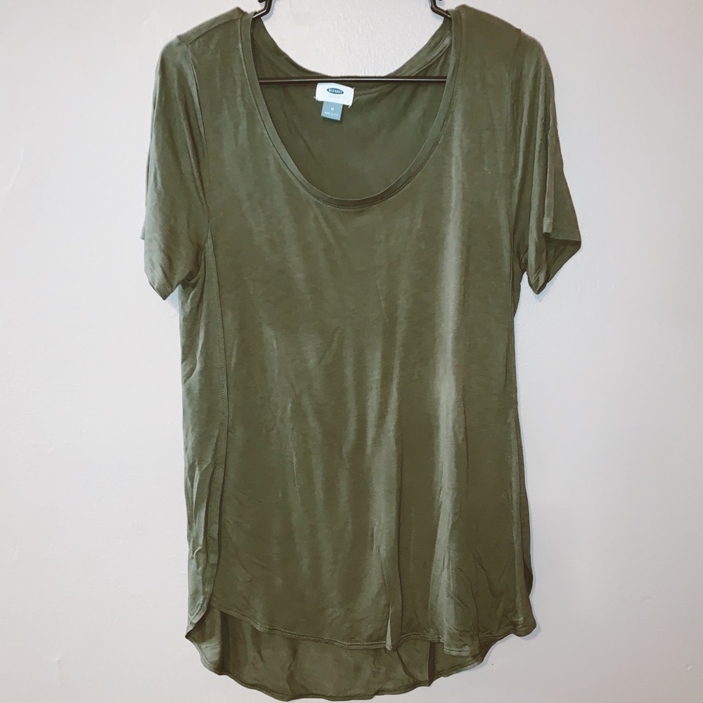 army green short sleeve tee